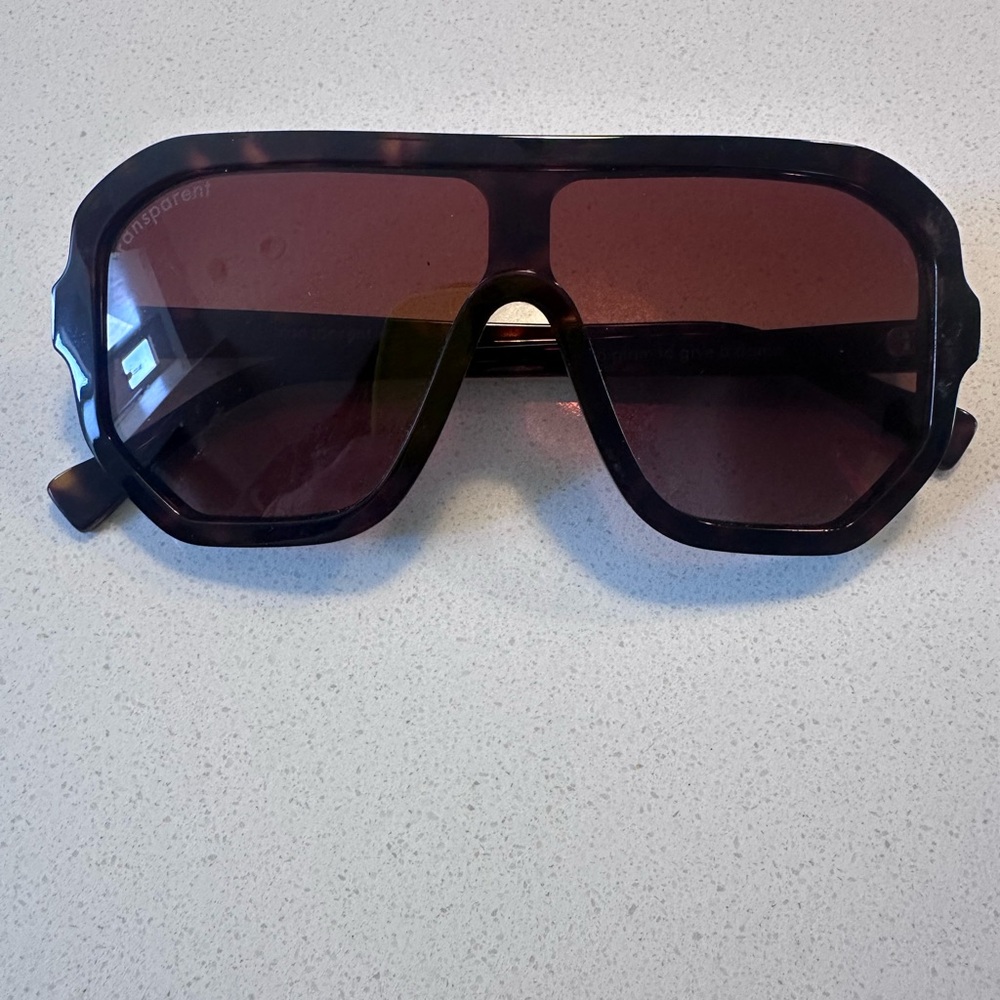 Transparent Black Sunglasses - Picture 5 of 8